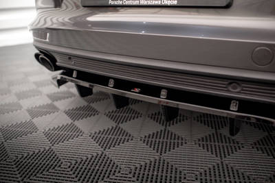 Central Rear Splitter (with vertical bars) Porsche Panamera Turbo S E-Hybrid / Panamera E-Hybrid