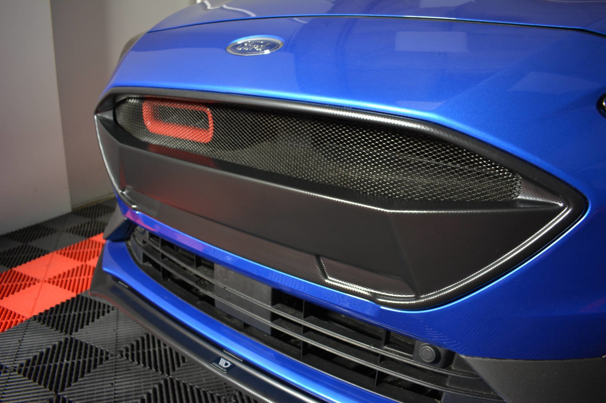 Avant Grill Ford Focus ST / ST-Line Mk4 Carbon Look | Notre Offre
