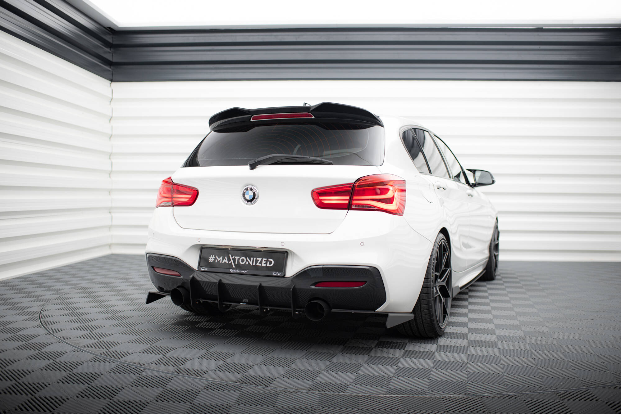 BMW 1 F20/F21 MPOWER FACELIFT DIFFUSEUR ARRIERE V.1